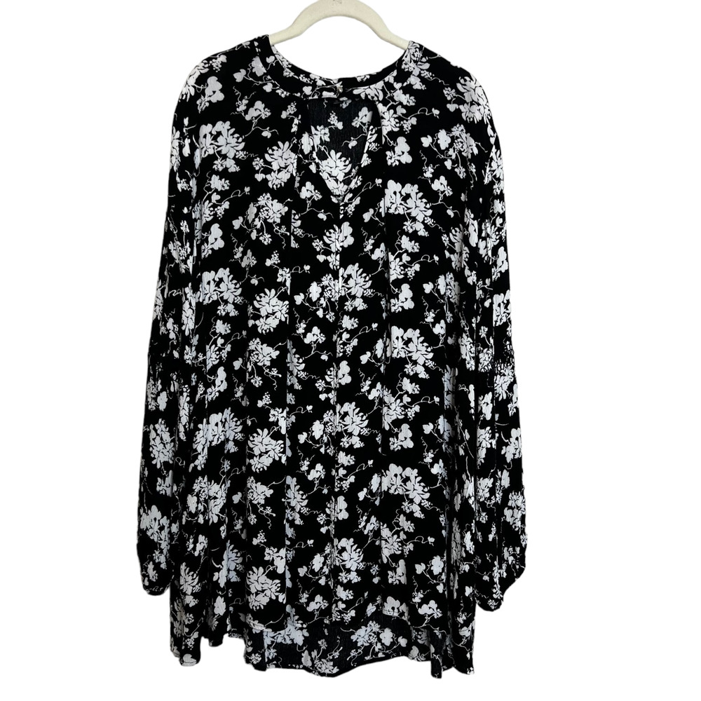 Lane Bryant Womens Tunic Size 18/20 Black White Floral Long Sleeve Crinkle